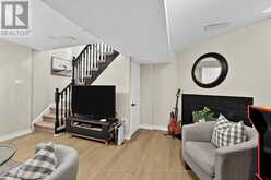 77 CUNNINGHAM DRIVE | Barrie Ontario | Slide Image Thirty