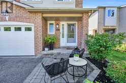 77 CUNNINGHAM DRIVE | Barrie Ontario | Slide Image Four