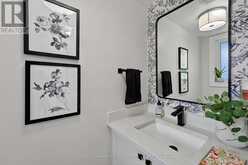 77 CUNNINGHAM DRIVE | Barrie Ontario | Slide Image Seven