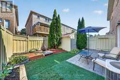 82 BURGESS CRESCENT | Newmarket Ontario | Slide Image Thirty-seven