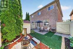 82 BURGESS CRESCENT | Newmarket Ontario | Slide Image Thirty-nine