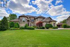 46 SANDY SHORE BOULEVARD | Cambridge Ontario | Slide Image Five