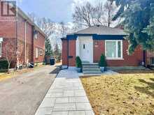 99 PARK HOME AVENUE | Toronto Ontario | Slide Image Three