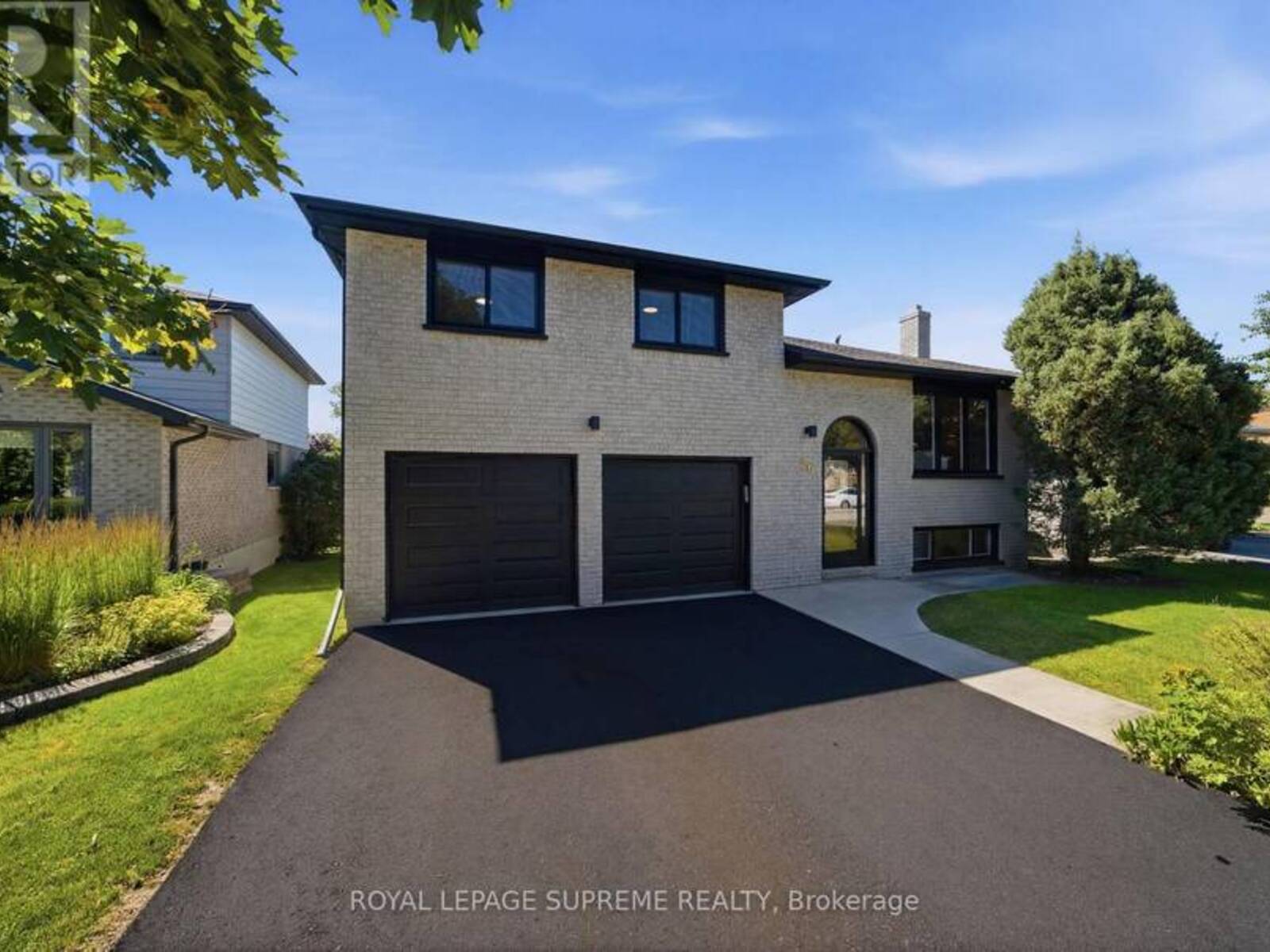 26 CROWN CRESCENT, Bradford West Gwillimbury, Ontario L3Z 2M6
