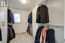 756 KINGSMERE AVENUE | Newmarket Ontario | Slide Image Thirty-five