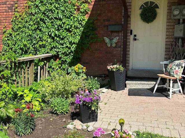 4 - 47 LOGGERS RUN Barrie Ontario, L4N 6W3 - 2 Bedrooms Condo For Sale