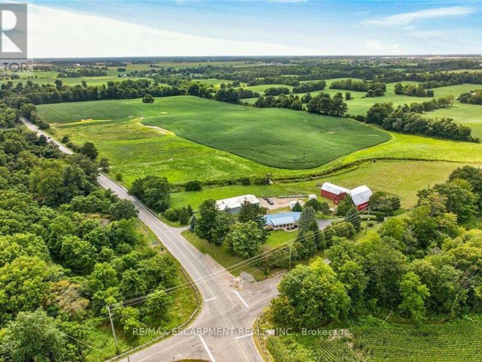 7011 DICKENSON ROAD E, Hamilton, Ontario L0R 1W0