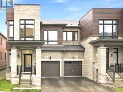 46 FISH DRIVE Aurora Ontario, L4B 4A7