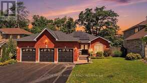 200 CUMMING DRIVE | Barrie Ontario | Slide Image Two