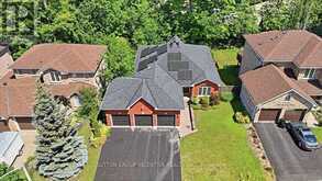 200 CUMMING DRIVE | Barrie Ontario | Slide Image Three