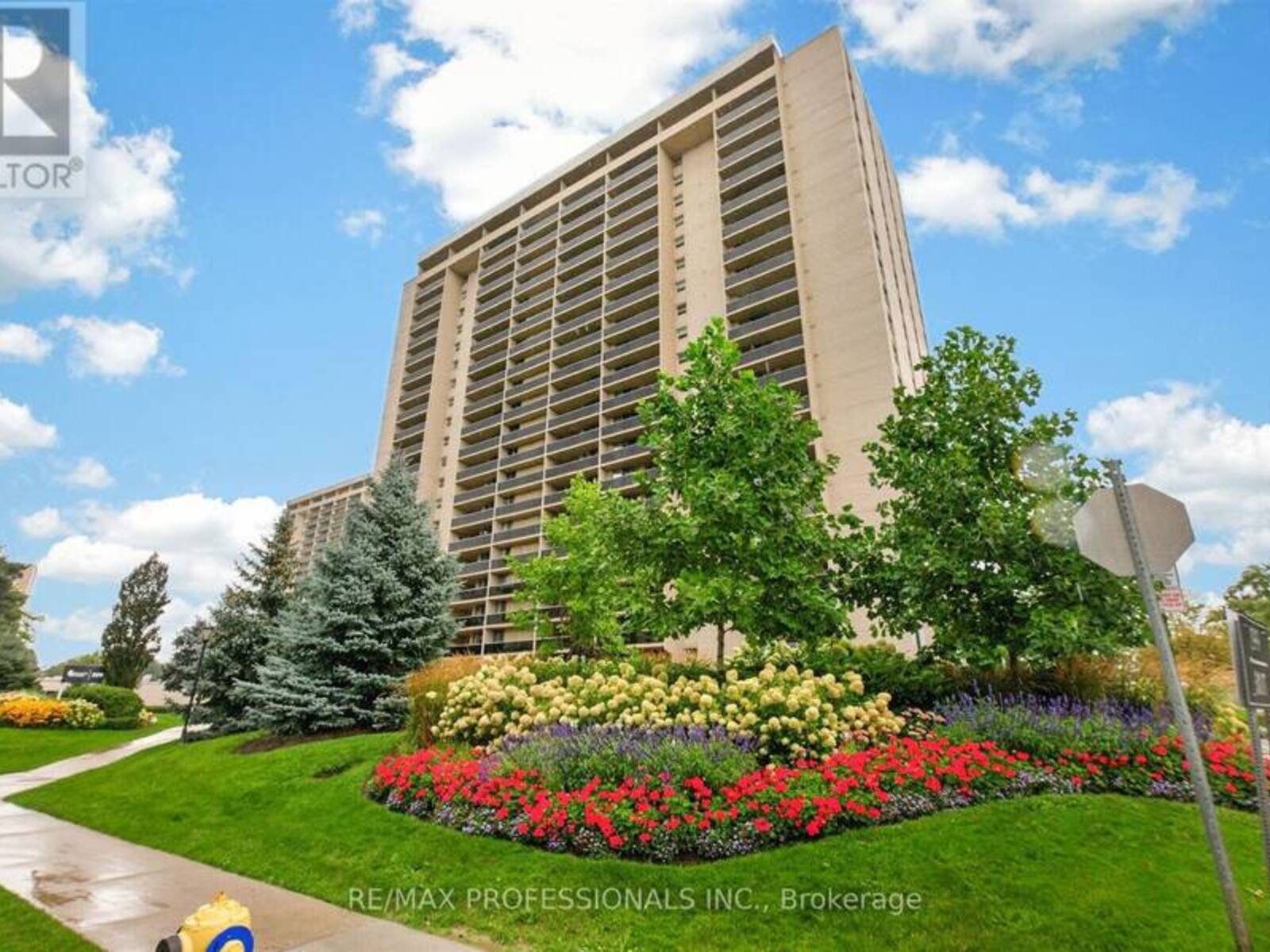 502 - 299 MILL ROAD, Toronto, Ontario M9C 4V9