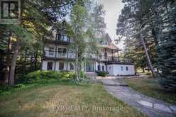 106 PLATER STREET | The Blue Mountains Ontario | Slide Image Four