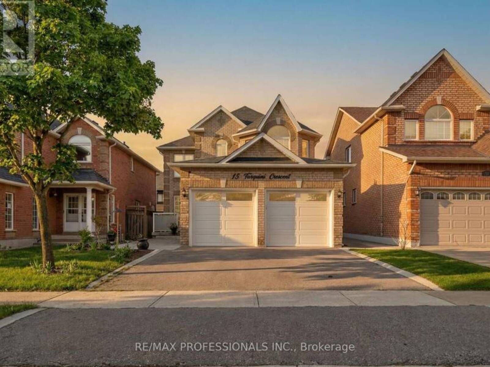15 TARQUINI CRESCENT, Caledon, Ontario L7E 2V8