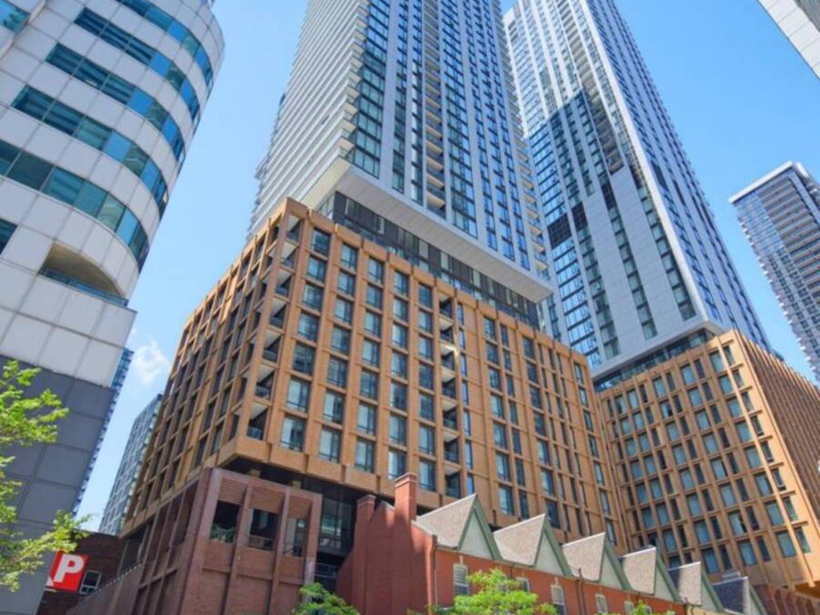 2403 - 8 WIDMER STREET, Toronto, Ontario M5V 0W6