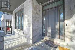 10 STANCROFT DRIVE | Richmond Hill Ontario | Slide Image Four