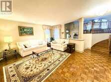 2326 YORKTOWN CIRCLE | Mississauga Ontario | Slide Image Eight