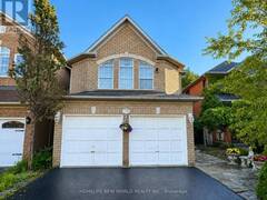 2326 YORKTOWN CIRCLE Mississauga Ontario, L5M 5Y2