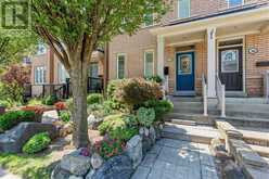 28 HERZBERG GARDENS | Toronto Ontario | Slide Image Two