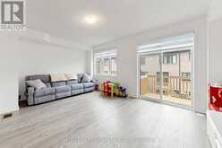 55 RED MAPLE LANE | Barrie Ontario | Slide Image Fifteen