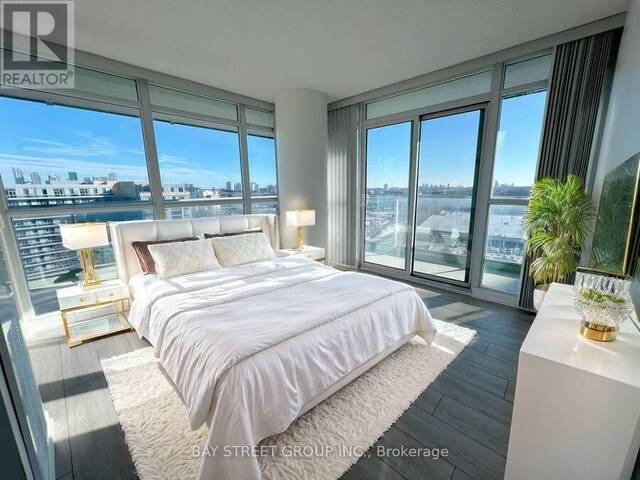 1111 - 33 SINGER COURT Toronto Ontario, M2K 0B4 - 3 Bedrooms Condo For Sale