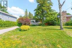 31 PATRICK DRIVE | Aurora Ontario | Slide Image Six