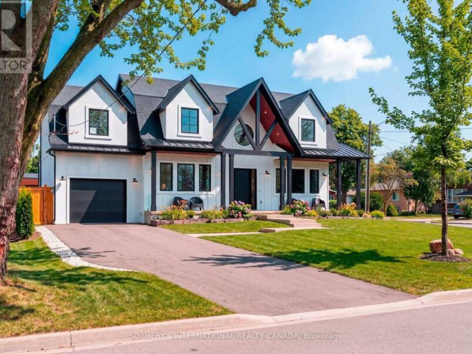 118 WARWOOD ROAD, Toronto, Ontario M9B 5B7