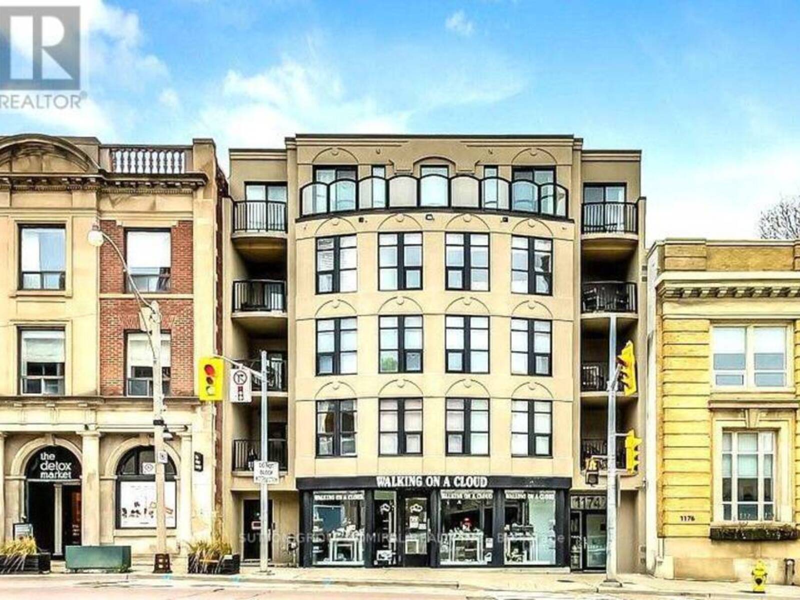 301 - 1174 YONGE STREET, Toronto, Ontario M4W 2L9
