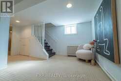 86 WILLOWBANK BOULEVARD | Toronto Ontario | Slide Image Eighteen