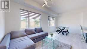 14 - 10 MARQUETTE AVENUE | Toronto Ontario | Slide Image Nine