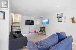 17 AMBERJACK BOULEVARD | Toronto Ontario | Slide Image Eight