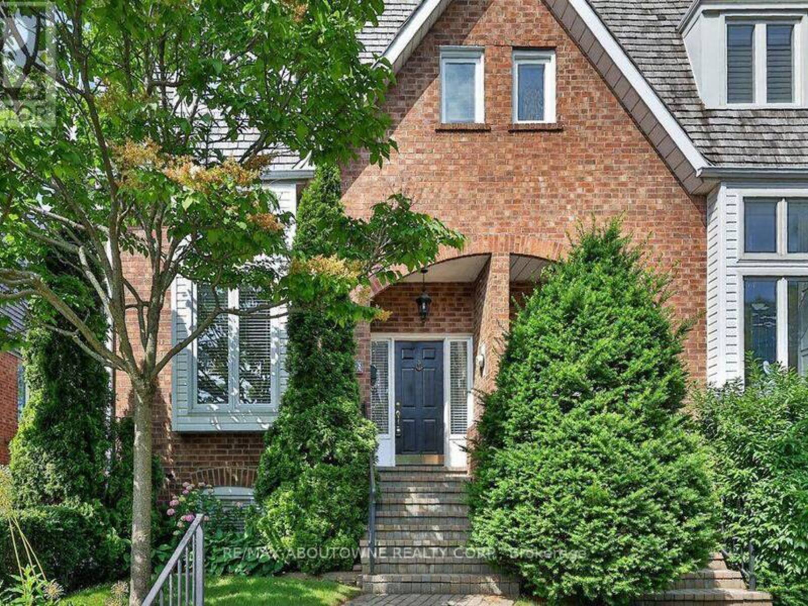 86 FORSYTHE STREET, Oakville, Ontario L6K 3J8