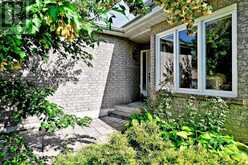 15 EL DORADO STREET | Richmond Hill Ontario | Slide Image Three