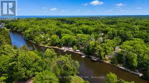 4 SCHOONER DRIVE | Wasaga Beach Ontario | Slide Image Nineteen