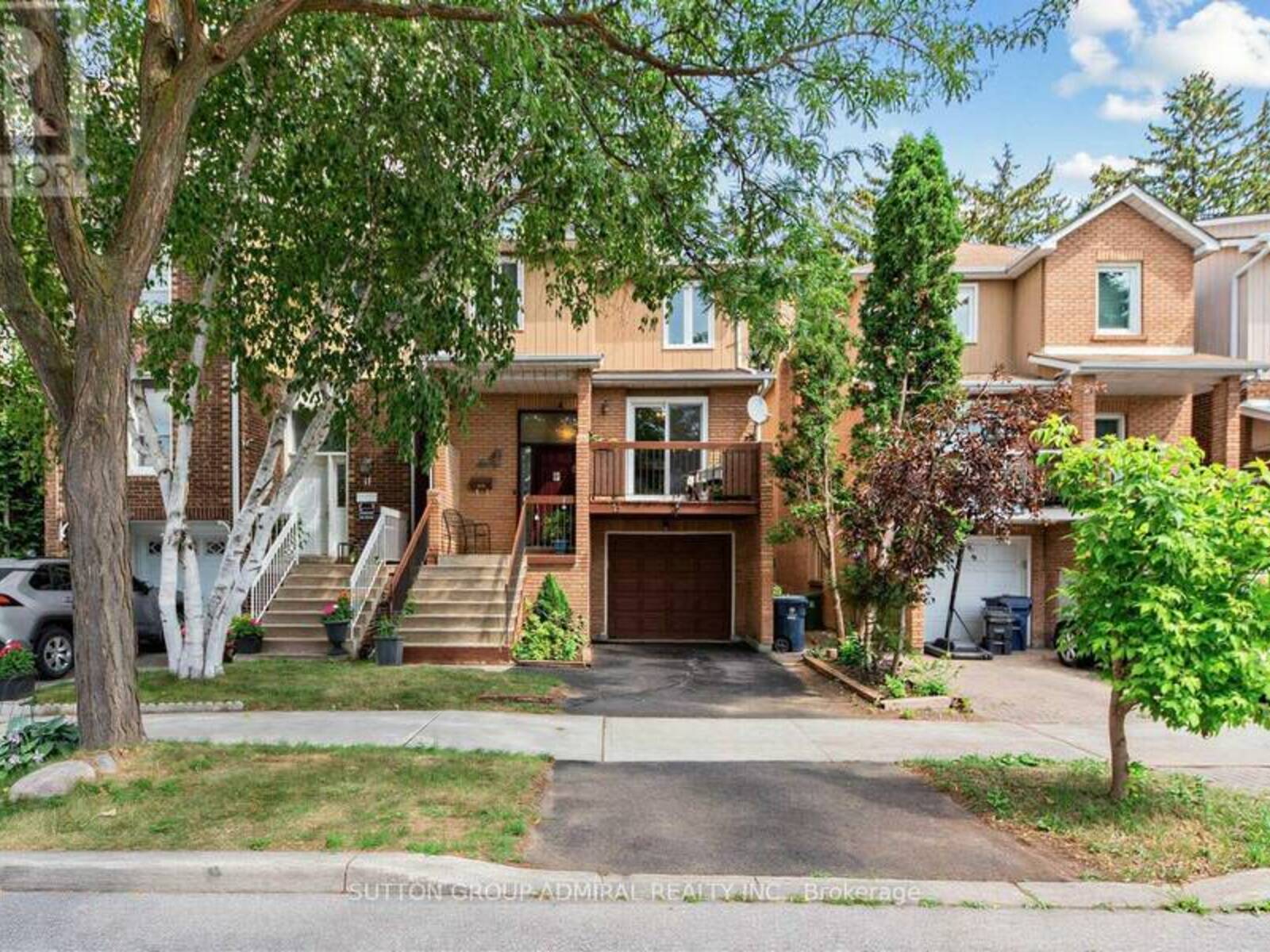 19 CARNIVAL COURT, Toronto, Ontario M2R 3T7