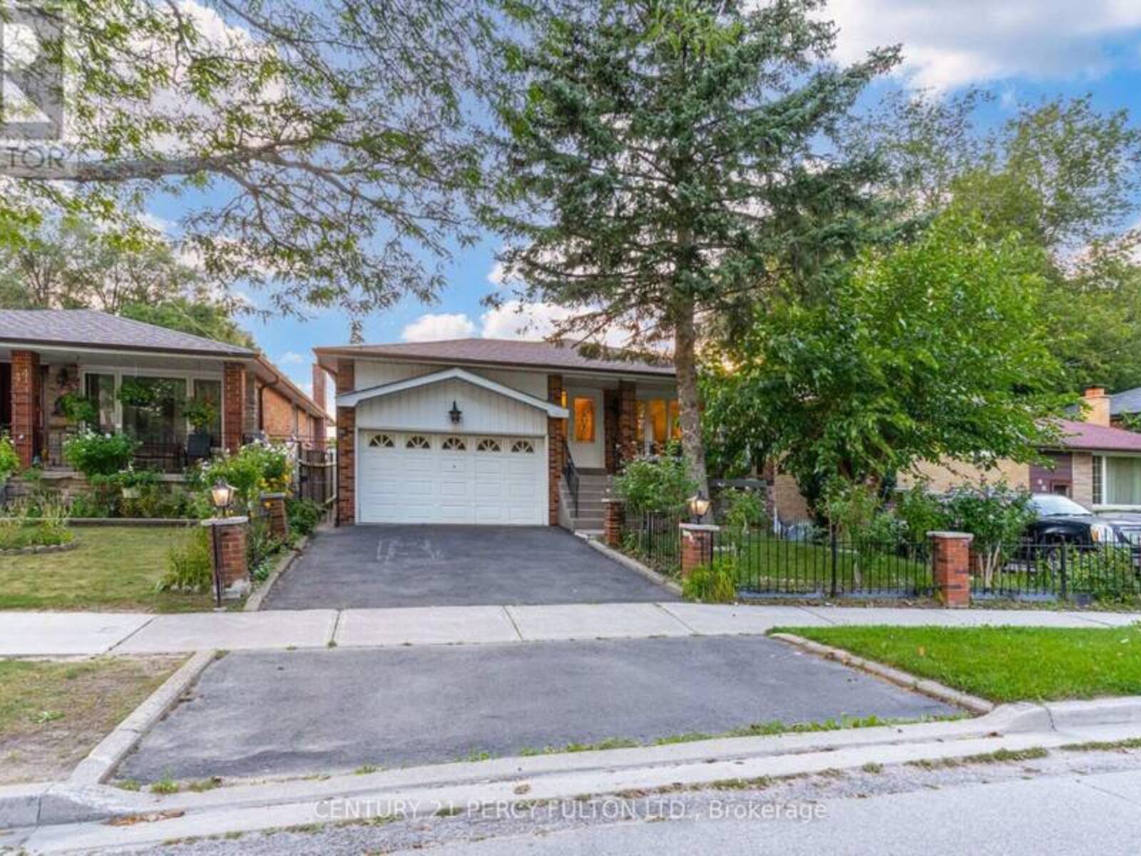 46 CEDAR DRIVE, Toronto, Ontario M1J 3E8