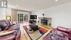 15 SKYRIDGE ROAD | Toronto Ontario | Slide Image Twelve