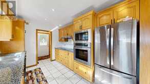 15 SKYRIDGE ROAD | Toronto Ontario | Slide Image Seventeen