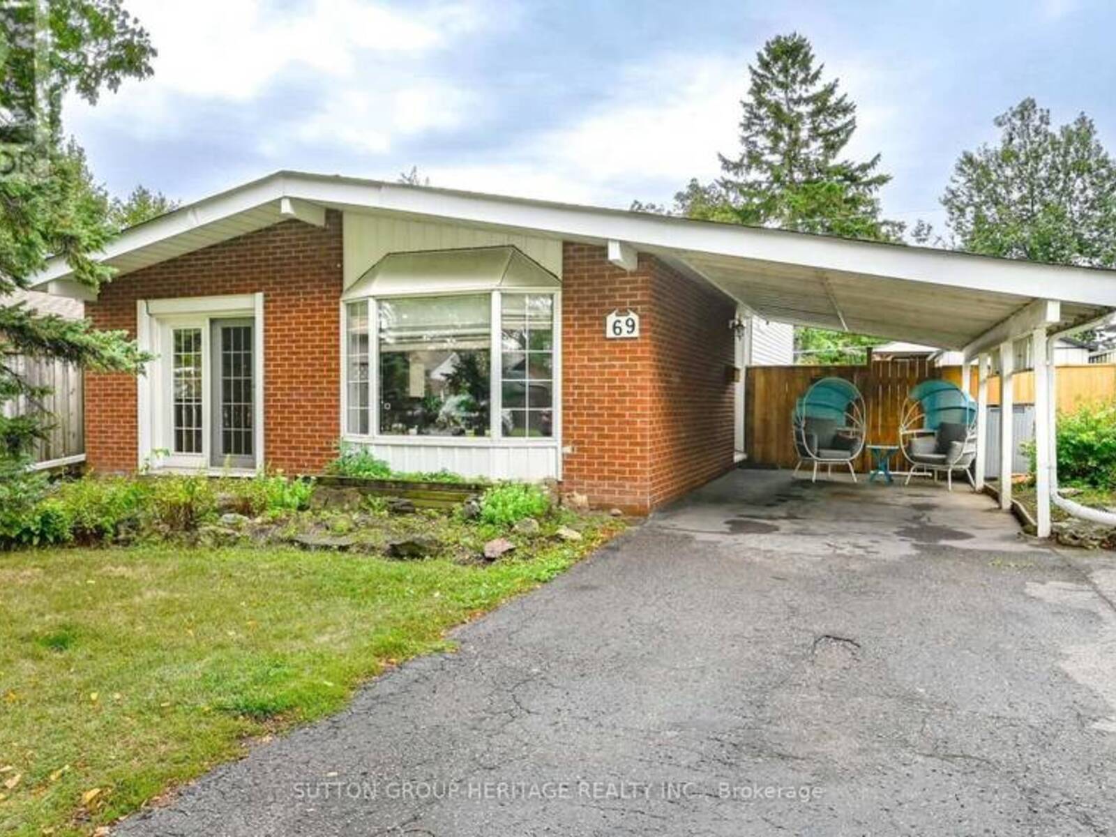 69 CLEMENTS ROAD E, Ajax, Ontario L1S 1L3