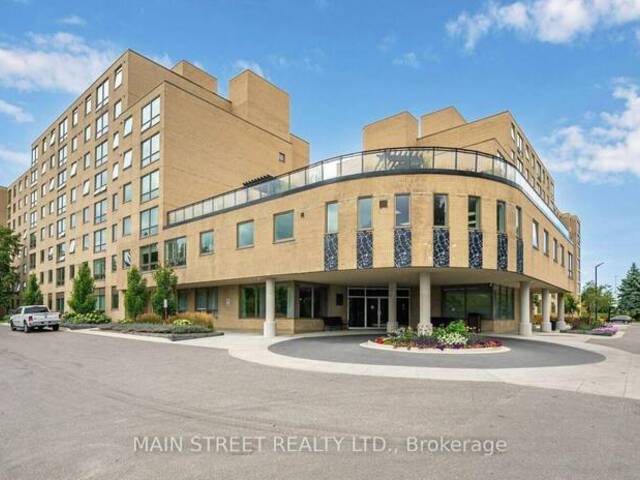314 - 326 MAJOR MACKENZIE DRIVE E Richmond Hill Ontario, L4C 8T4 - 2 Bedrooms Condo For Sale