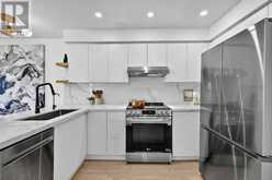 74 SNEDDEN AVENUE | Aurora Ontario | Slide Image Nine