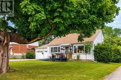 593 WATSON AVENUE | Newmarket Ontario | Slide Image One