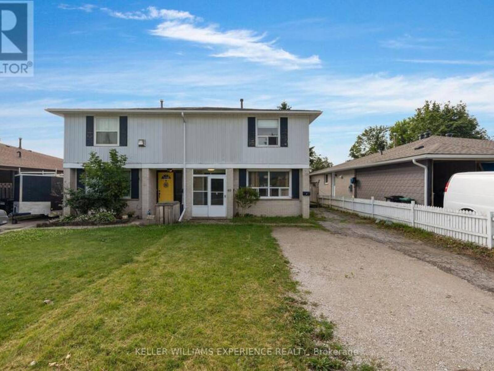 49 DAPHNE CRESCENT, Barrie, Ontario L4M 2Y7