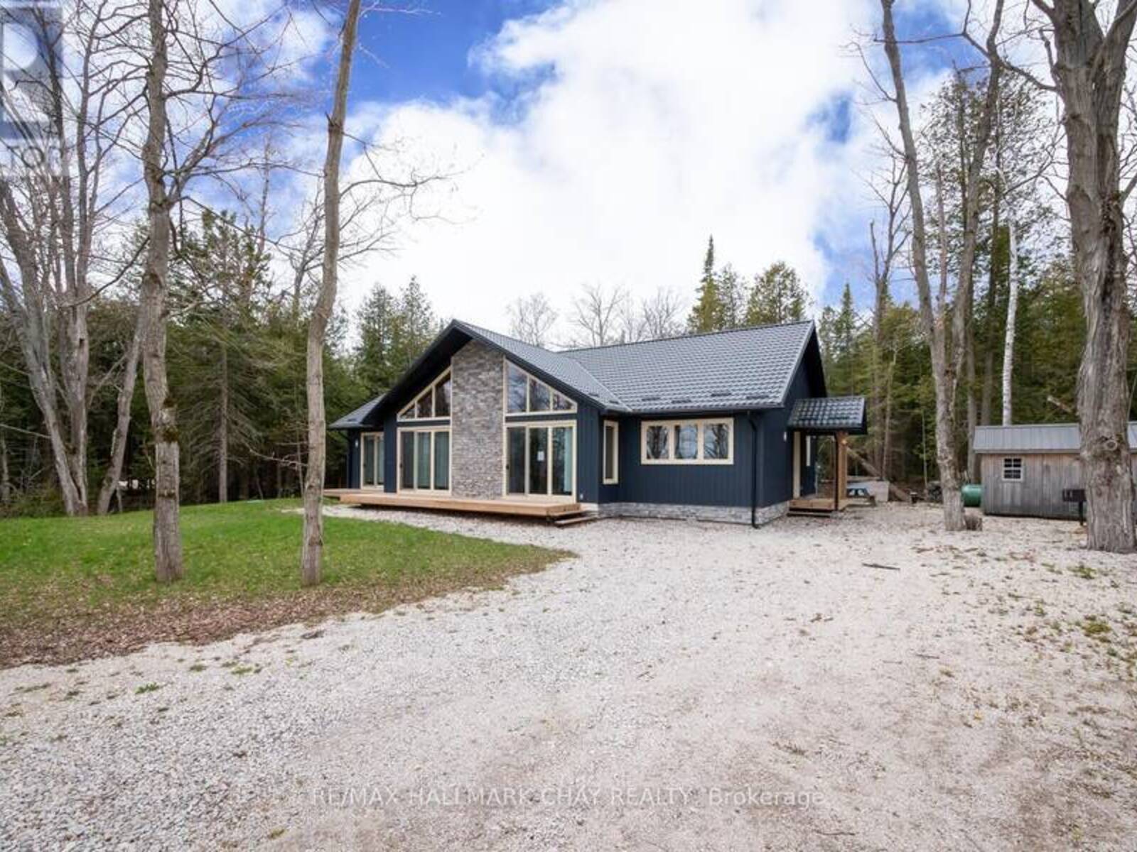 27 WHIPPOORWILL ROAD, Lion's Head, Ontario N0H 1W0