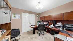 28 HURLBUT PLACE | Cambridge Ontario | Slide Image Thirty-four