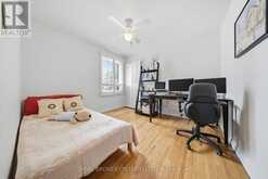 88 CAVEHILL CRESCENT | Toronto Ontario | Slide Image Thirteen