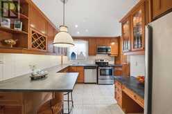 88 CAVEHILL CRESCENT | Toronto Ontario | Slide Image Nine