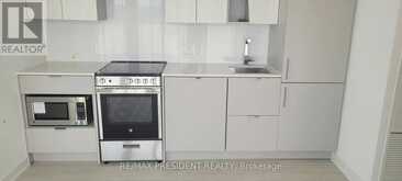 5310 - 3883 QUARTZ ROAD E | Mississauga Ontario | Slide Image Three