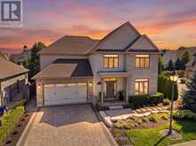 4 MERITAGE LANE | Niagara-on-the-Lake Ontario | Slide Image Three