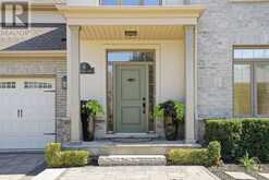 4 MERITAGE LANE | Niagara-on-the-Lake Ontario | Slide Image Six