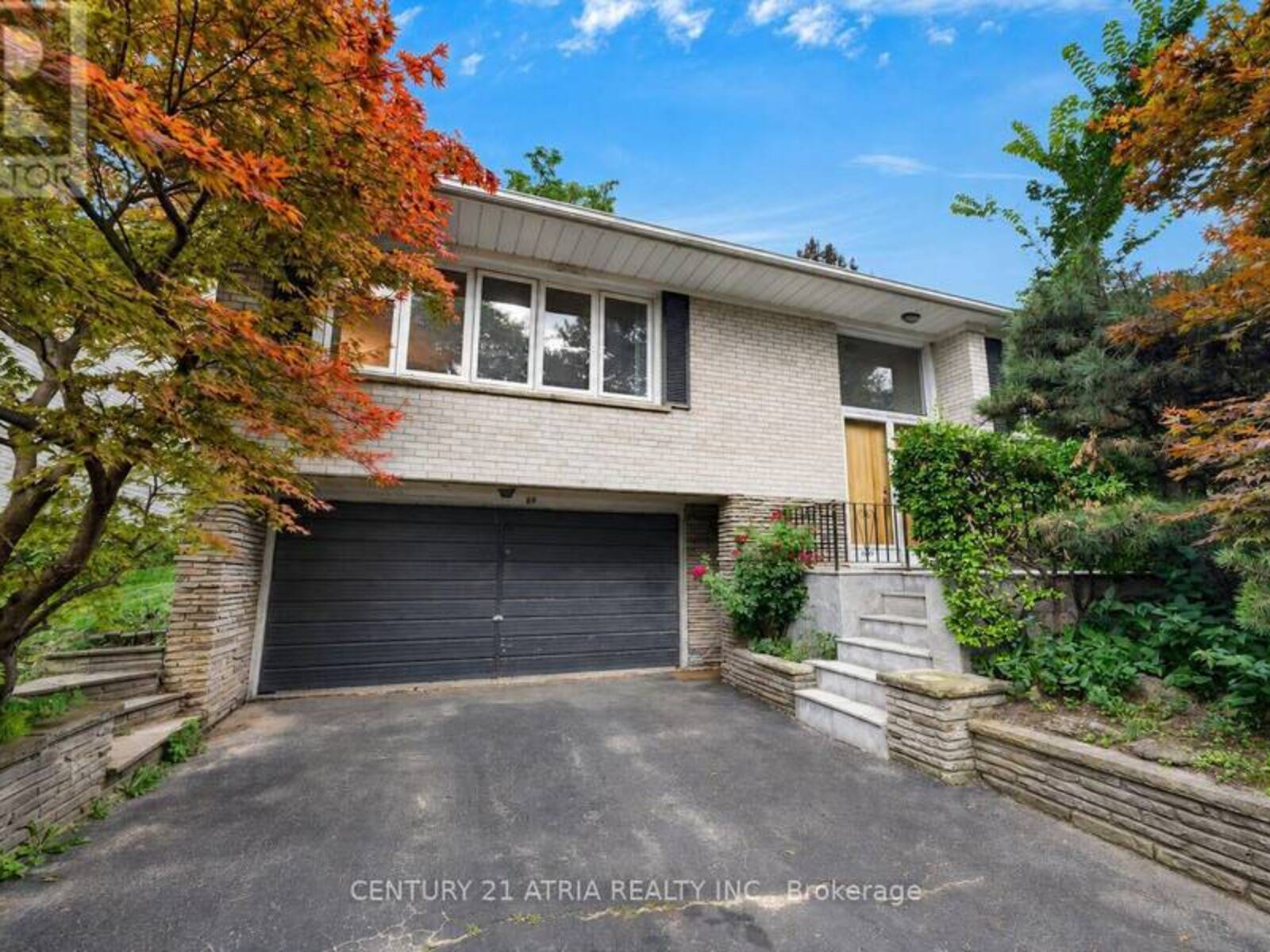 69 OLSEN DRIVE, Toronto, Ontario M3A 3J4